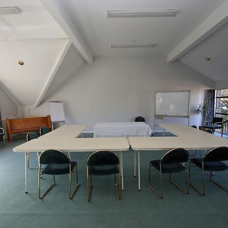 Champers Motor Inn Lower Hutt Buitenkant foto