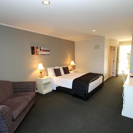 Champers Motor Inn Lower Hutt Buitenkant foto