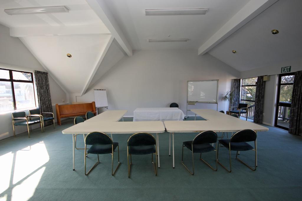 Champers Motor Inn Lower Hutt Buitenkant foto