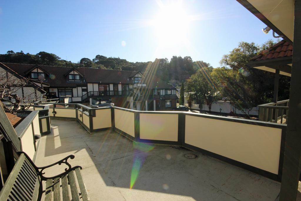 Champers Motor Inn Lower Hutt Buitenkant foto